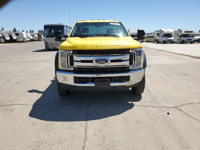 1FDUF5GTXHEC49266 - 2017 FORD F550 SUPER DUTY YELLOW photo 5