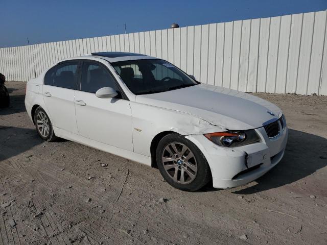 WBAVA33537KX75514 - 2007 BMW 328 I WHITE photo 4