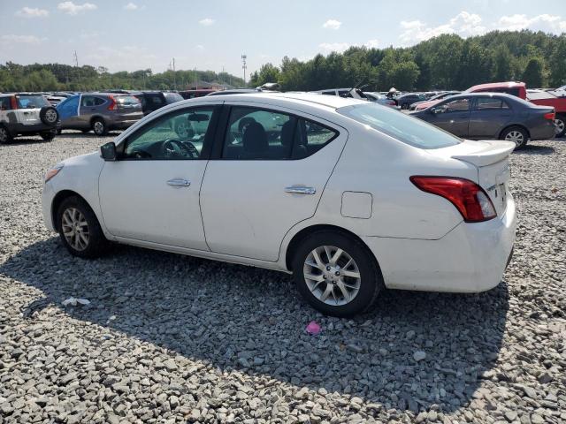 3N1CN7AP0JL877842 - 2018 NISSAN VERSA S WHITE photo 2