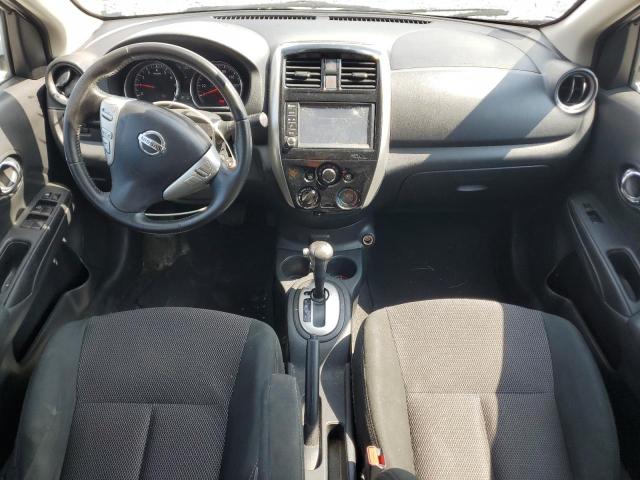 3N1CN7AP0JL877842 - 2018 NISSAN VERSA S WHITE photo 8