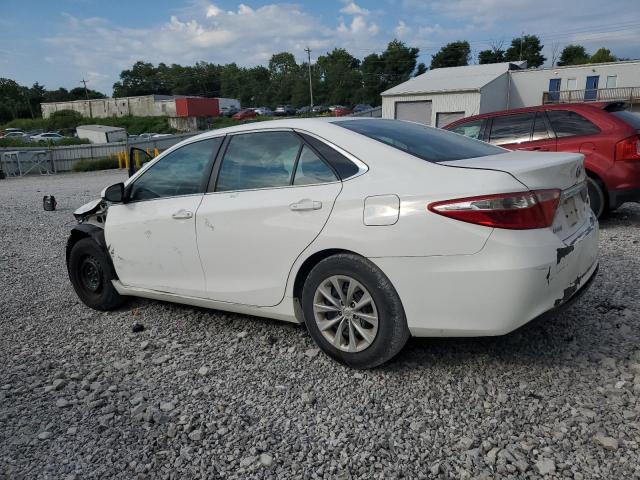 4T1BF1FK9GU500114 - 2016 TOYOTA CAMRY LE WHITE photo 2