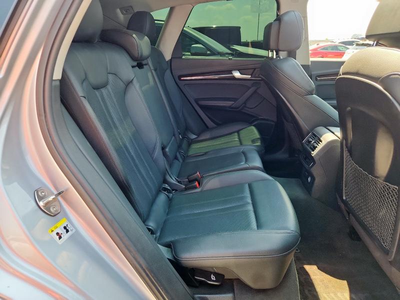 WA1BNAFY7K2023676 - 2019 AUDI Q5 PREMIUM PLUS SILVER photo 11