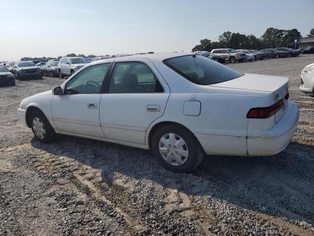 4T1BG22K0VU152712 - 1997 TOYOTA CAMRY CE WHITE photo 2