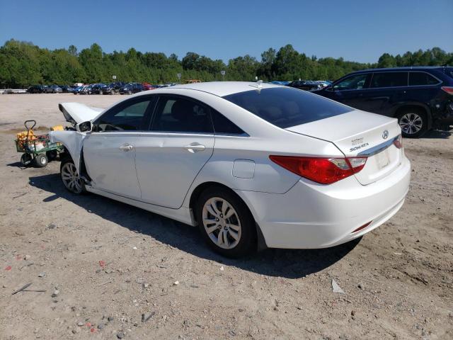 5NPEB4AC1BH146073 - 2011 HYUNDAI SONATA GLS WHITE photo 2