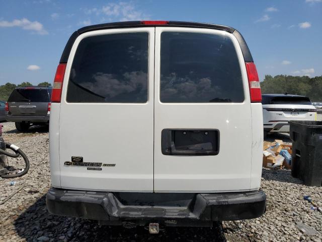 1GCWGAFF9G1307808 - 2016 CHEVROLET EXPRESS G2 WHITE photo 6