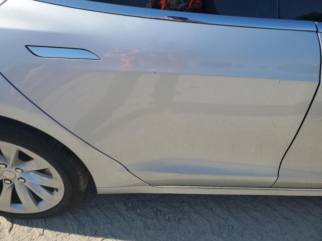 5YJSA1E21JF268824 - 2018 TESLA MODEL S SILVER photo 10