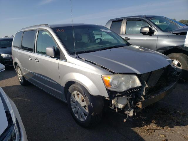 2C4RC1BG2DR793618 - 2013 CHRYSLER TOWN & COU TOURING ვერცხლისფერი ფოტო 4