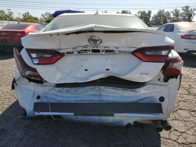 4T1G11AK4PU723723 - 2023 TOYOTA CAMRY SE NIGHT SHADE WHITE photo 6