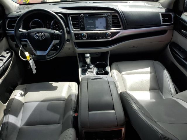 5TDKKRFH1GS161758 - 2016 TOYOTA HIGHLANDER XLE Gümüş foto 8