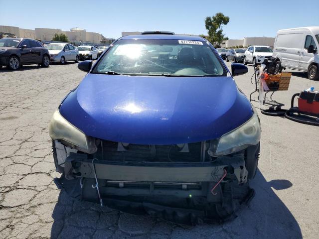 4T1BF1FKXGU572830 - 2016 TOYOTA CAMRY LE BLUE photo 5