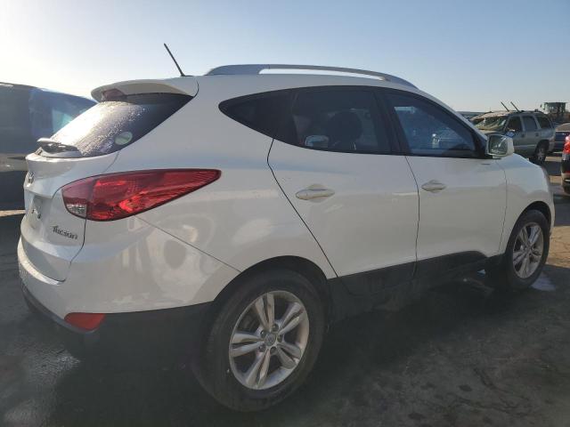 KM8JU3AC8AU088496 - 2010 HYUNDAI TUCSON GLS WHITE photo 3