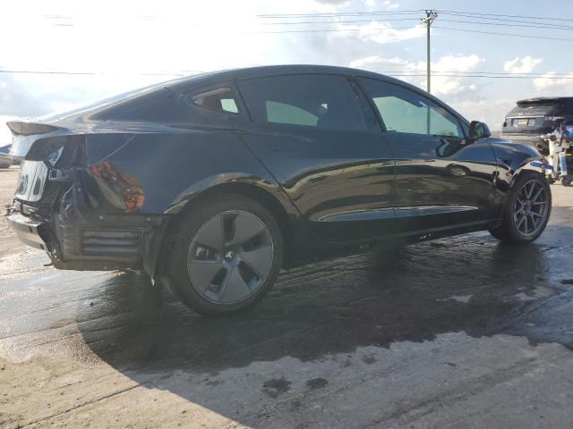 5YJ3E1EA1PF458230 - 2023 TESLA MODEL 3 Czarny zdjęcie 3
