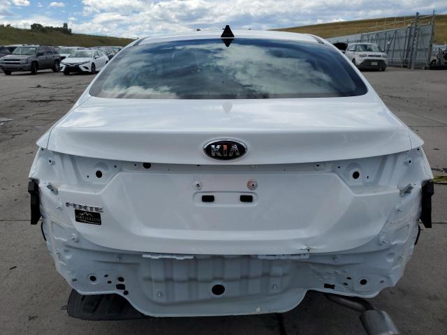 3KPF24AD5ME359368 - 2021 KIA FORTE FE WHITE photo 6