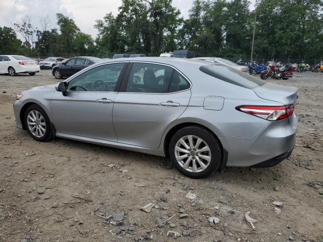4T1C11AK3LU509007 - 2020 TOYOTA CAMRY LE SILVER photo 2