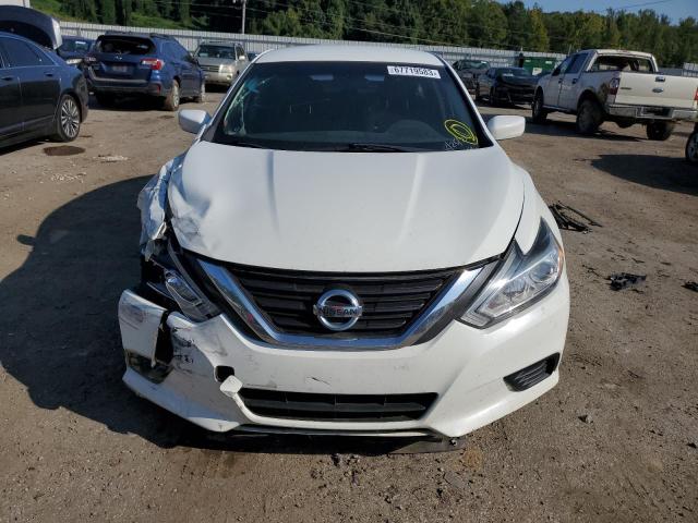 1N4AL3AP3HC113420 - 2017 NISSAN ALTIMA 2.5 WHITE photo 5