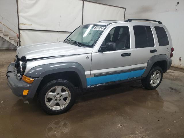 2005 JEEP LIBERTY SPORT, 