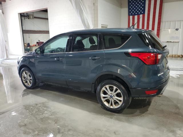 1FMCU9GD1KUC43886 - 2019 FORD ESCAPE SE Grün Foto 2