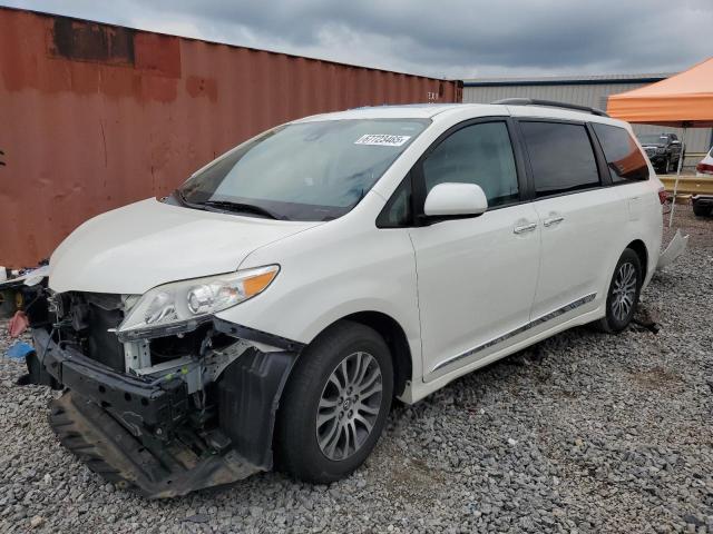 5TDYZ3DCXJS957359 - 2018 TOYOTA SIENNA XLE Beyaz fotoğraf 1