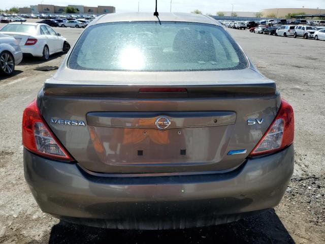 3N1CN7APXDL841564 - 2013 NISSAN VERSA S GRAY photo 6