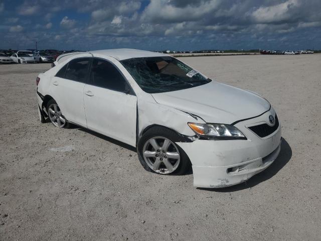 4T1BE46K09U844082 - 2009 TOYOTA CAMRY BASE WHITE photo 4