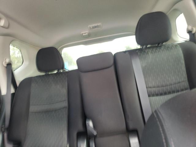 JN8AT2MT4HW381375 - 2017 NISSAN ROGUE S SILVER photo 10