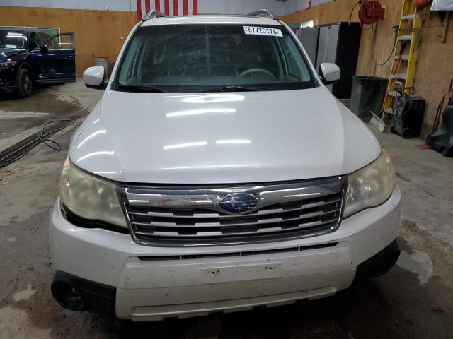 JF2SH63689H758043 - 2009 SUBARU FORESTER 2.5X PREMIUM WHITE photo 5