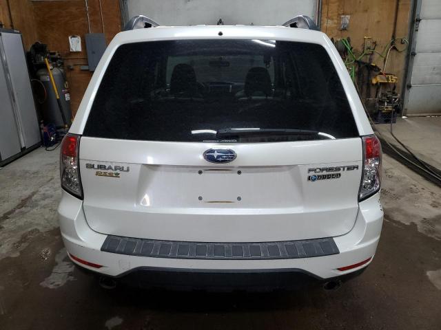 JF2SH63689H758043 - 2009 SUBARU FORESTER 2.5X PREMIUM WHITE photo 6