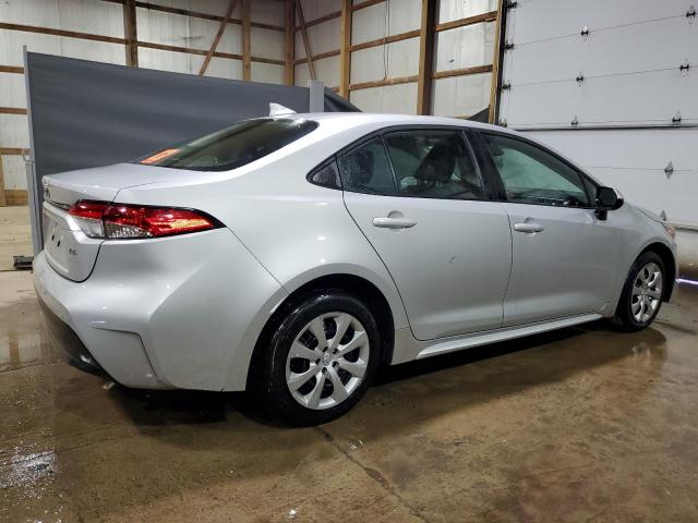 5YFB4MDE5PP012087 - 2023 TOYOTA COROLLA LE SILVER photo 3