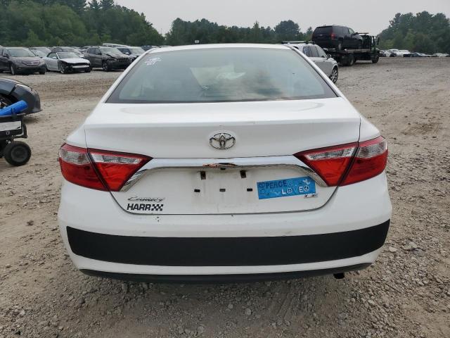 4T1BF1FK6HU808410 - 2017 TOYOTA CAMRY LE Ақ фото 6
