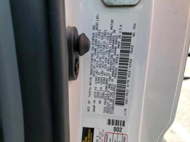 5TENX22N17Z323926 - 2007 TOYOTA TACOMA WHITE photo 12