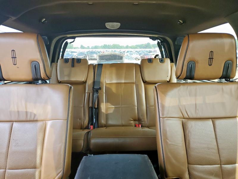 5LMJJ2H50BEJ00658 - 2011 LINCOLN NAVIGATOR თეთრი ფოტო 10