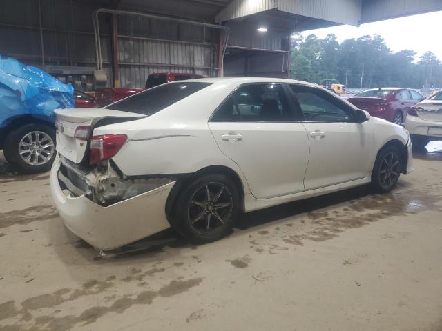 4T1BF1FK3CU579208 - 2012 TOYOTA CAMRY BASE WHITE photo 3