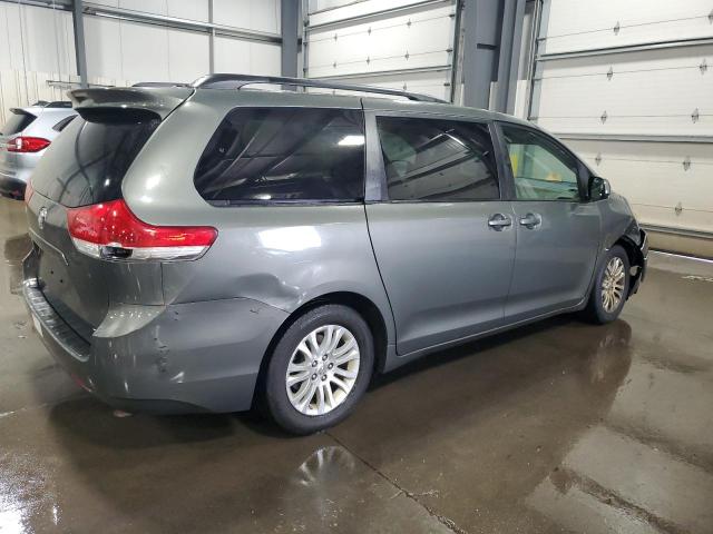 5TDYK3DC6CS272119 - 2012 TOYOTA SIENNA XLE 灰色 照片 3
