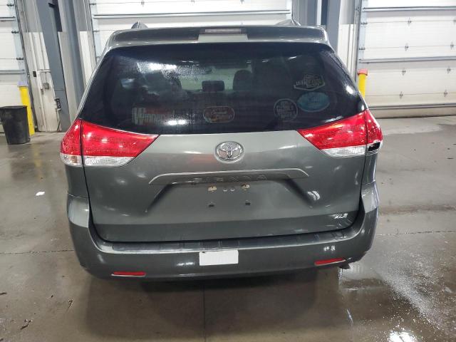 5TDYK3DC6CS272119 - 2012 TOYOTA SIENNA XLE 灰色 照片 6