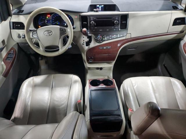 5TDYK3DC6CS272119 - 2012 TOYOTA SIENNA XLE 灰色 照片 8