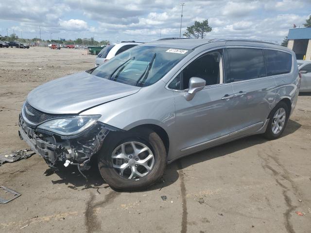 2C4RC1BG7JR311964 - 2018 CHRYSLER PACIFICA TOURING L SILVER photo 1