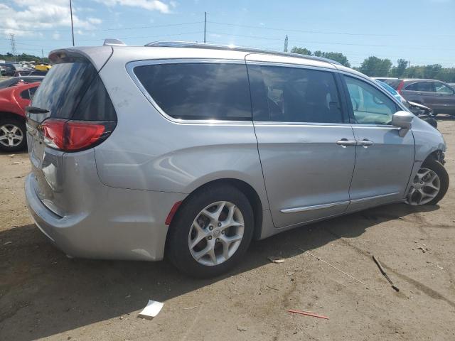 2C4RC1BG7JR311964 - 2018 CHRYSLER PACIFICA TOURING L SILVER photo 3