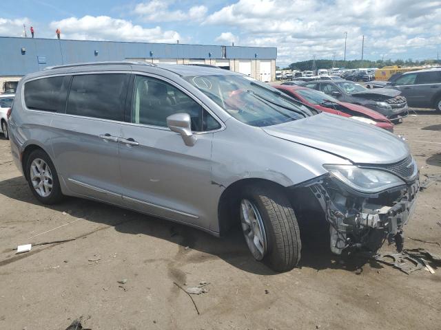 2C4RC1BG7JR311964 - 2018 CHRYSLER PACIFICA TOURING L SILVER photo 4