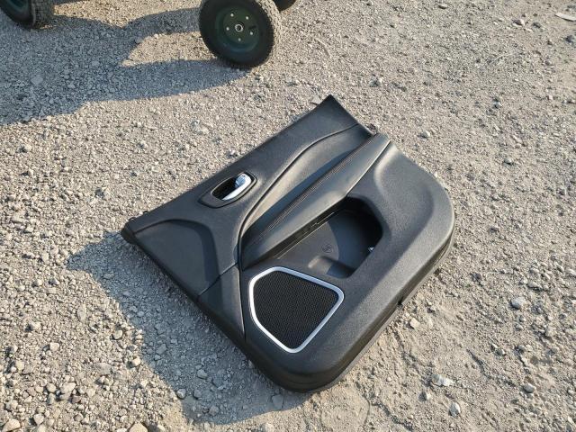 3C4NJDBB8JT239440 - 2018 JEEP COMPASS LATITUDE Plata foto 13