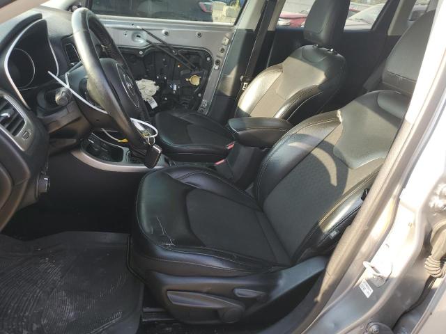 3C4NJDBB8JT239440 - 2018 JEEP COMPASS LATITUDE Plata foto 7