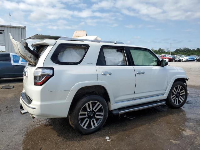 JTEZU5JR2J5165232 - 2018 TOYOTA 4RUNNER SR5 白色 照片 3
