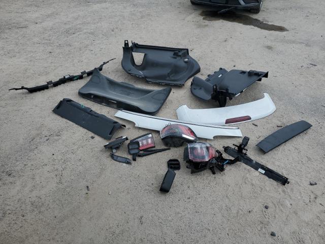 3C4NJCBB1NT228943 - 2022 JEEP COMPASS LATITUDE WHITE photo 13