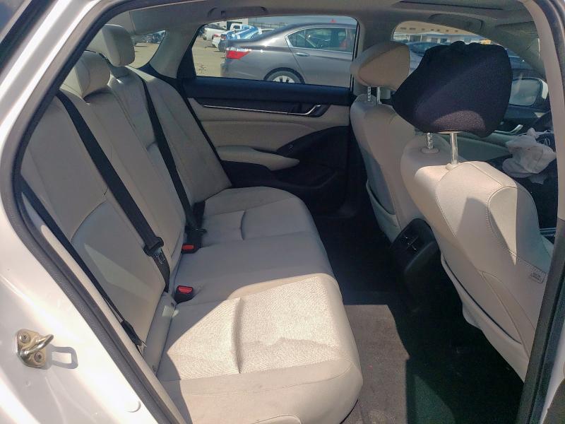 1HGCV1F47KA026396 - 2019 HONDA ACCORD EX 白色 照片 10