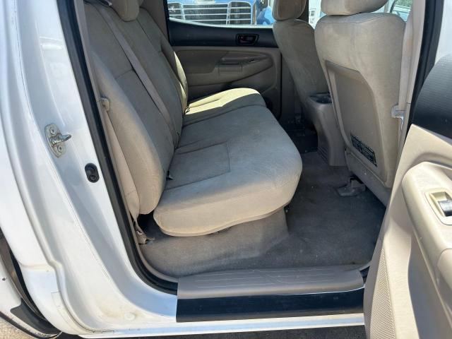 3TMJU62N86M018045 - 2006 TOYOTA TACOMA DOUBLE CAB PRERUNNER WHITE photo 6