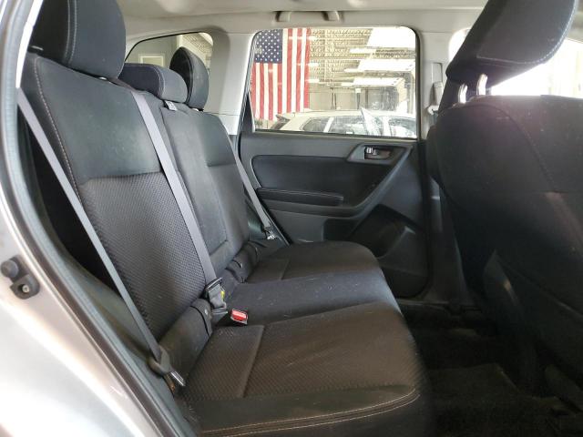 JF2SJAGC4FH809914 - 2015 SUBARU FORESTER 2.5I PREMIUM SILVER photo 11