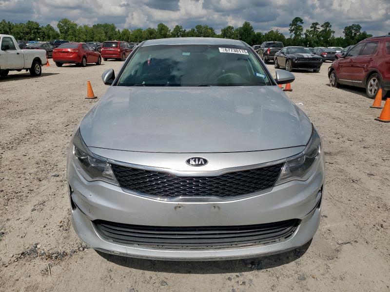 5XXGT4L39JG270265 - 2018 KIA OPTIMA LX Gümüş foto 5