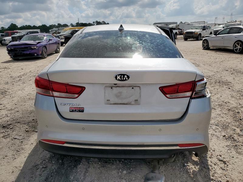 5XXGT4L39JG270265 - 2018 KIA OPTIMA LX Gümüş foto 6