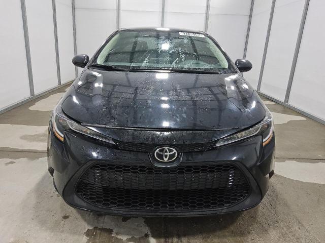 5YFEPMAE5NP286556 - 2022 TOYOTA COROLLA LE 黑色 照片 5