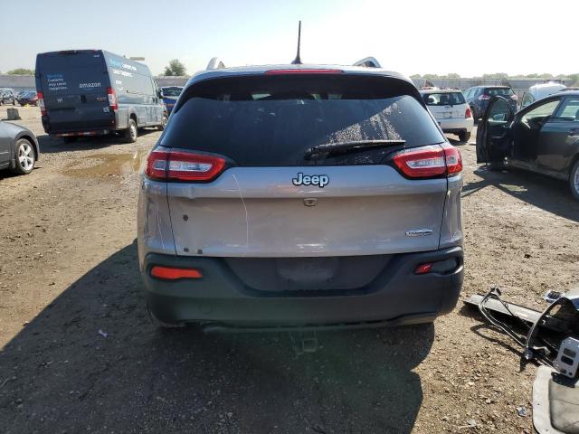 1C4PJLCB9JD615232 - 2018 JEEP CHEROKEE LATITUDE SILVER photo 6