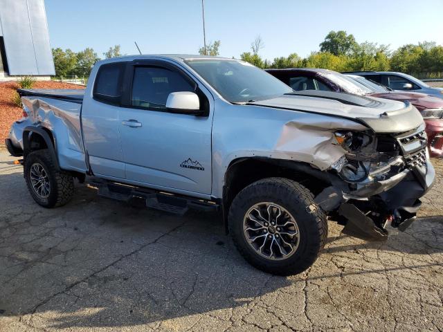 1GCRTEENXK1184781 - 2019 CHEVROLET COLORADO ZR2 SILVER photo 4